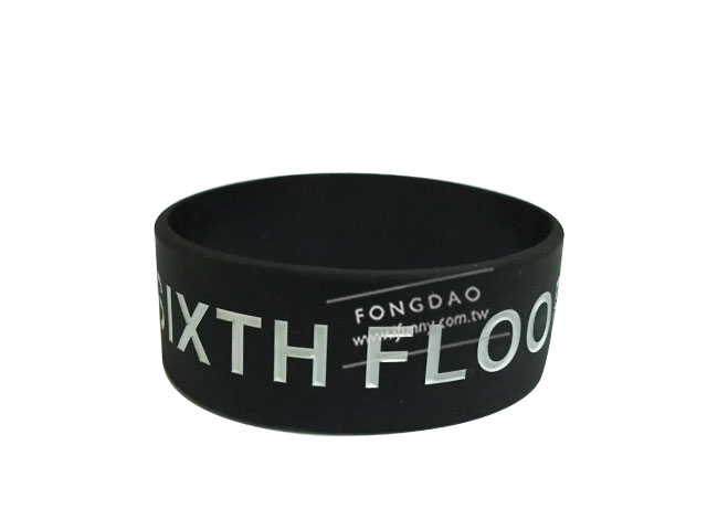 寬版凹字填色手環